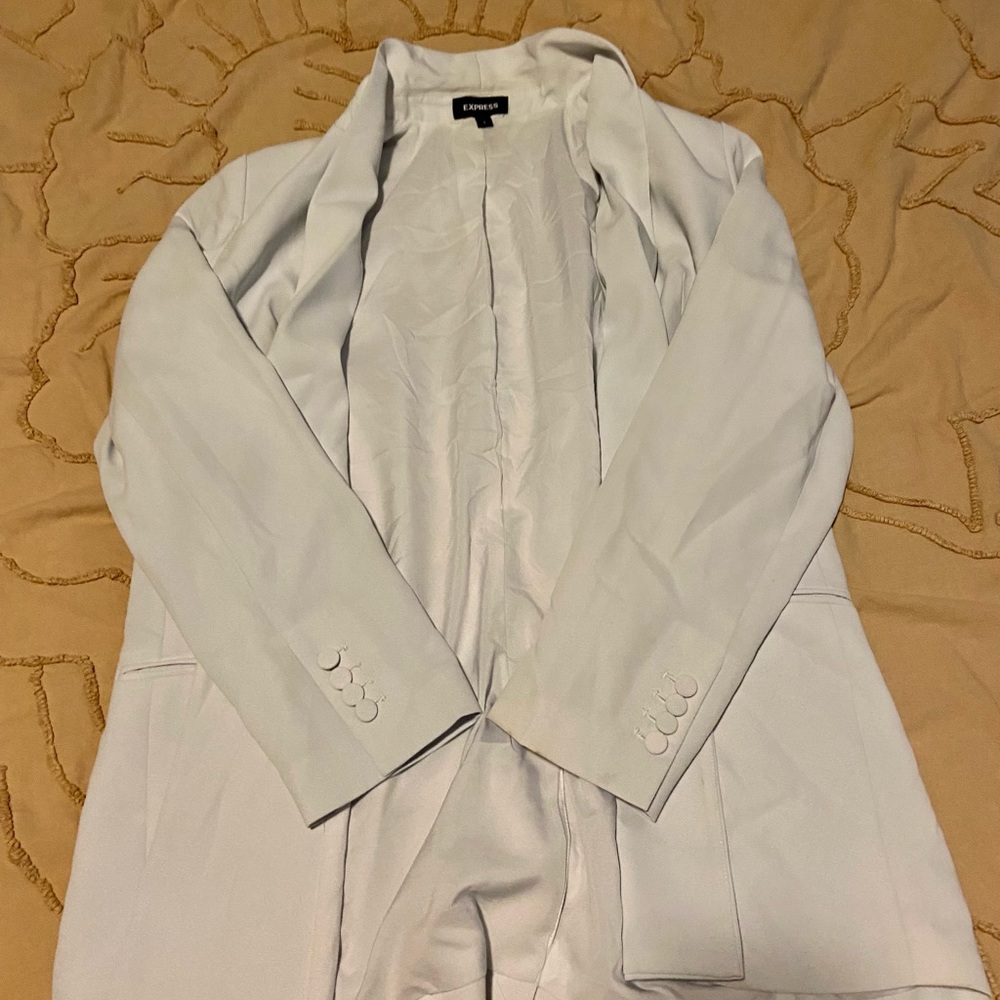 White Oversized Blazer
